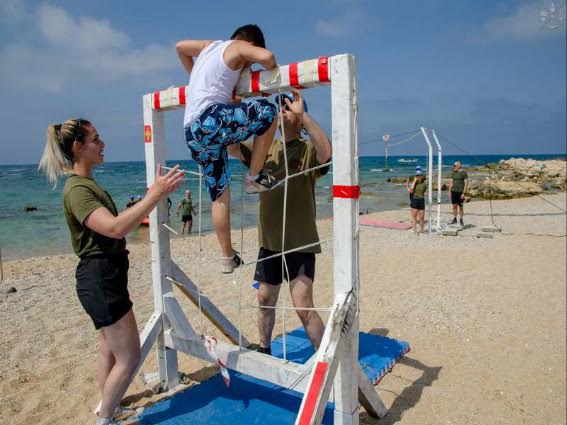 UNIFIL: caschi blu italiani a fine anno scolastico con bambini di Tiro