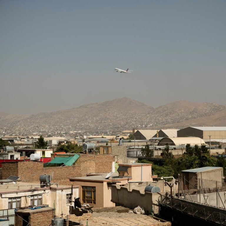 Afghanistan: primo volo in Italia da Kabul; presto ponte aereo