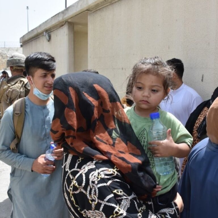 UNICEF: bambini dell’Afghanistan in situazione disastrosa, forte appello al resto del mondo