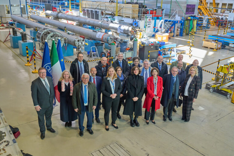 Ministra dellUniversità e della Ricerca Bernini in visita a CERN di Ginevra, ‘Motivo di grande orgoglio’