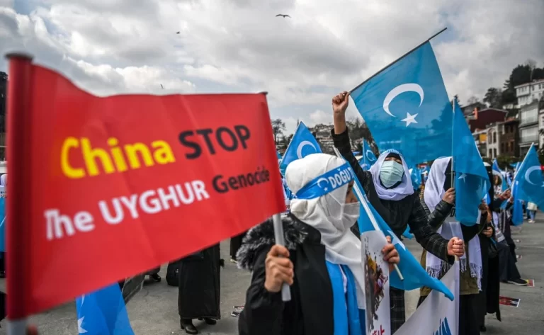 Xinjiang: duro rapporto Onu accusa Cina di crimini contro uiguri e  musulmane