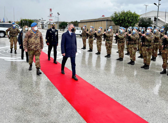 Guerini: vigilia di Natale con gli italiani di UNIFIL