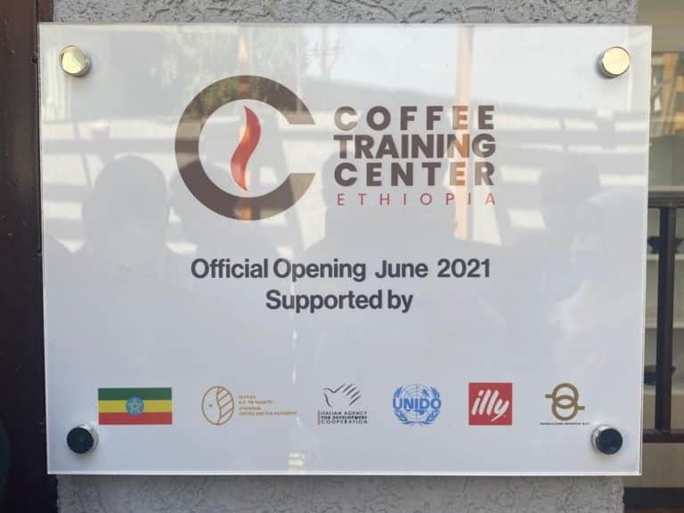 Ad Addis Abeba nasce il primo Centro di Formazione sul caffè, con AICS, Illy e UNIDO