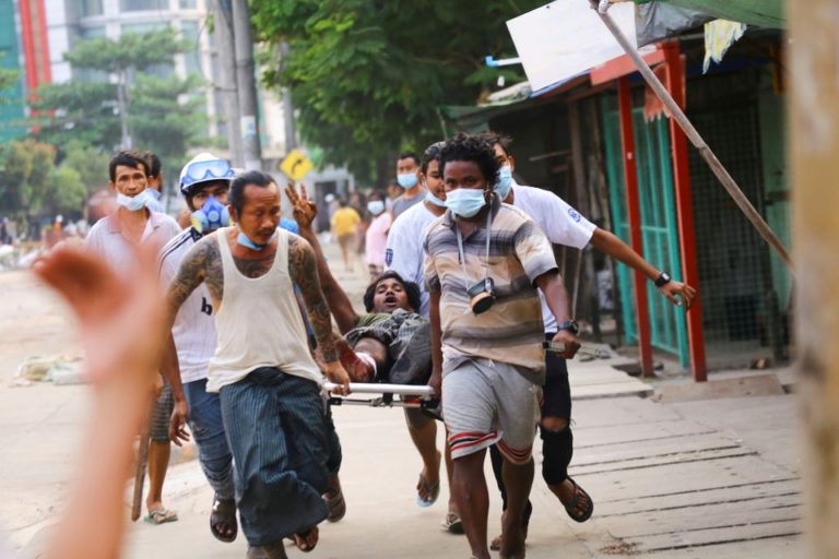 Myanmar: inviata ONU ”imminente bagno di sangue”. UNICEF, bambini più in pericolo